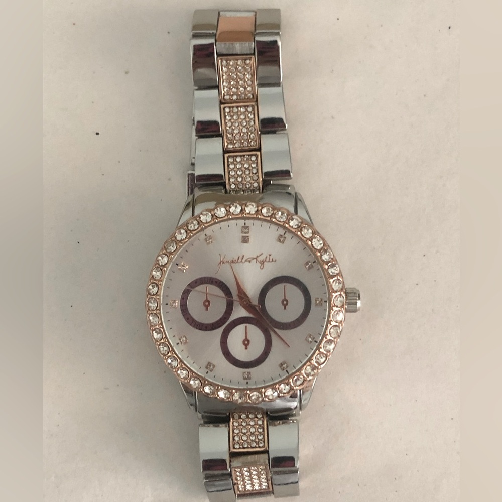 Kendall & Kylie Watch